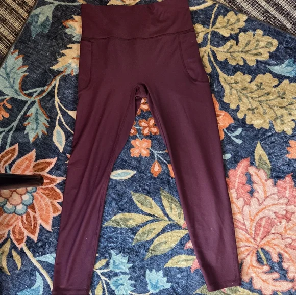 Leggings Set 6 Like New Old Navy Active Bundle Medium 5 High Rise 1 Biker Shorts - Picture 13 of 16